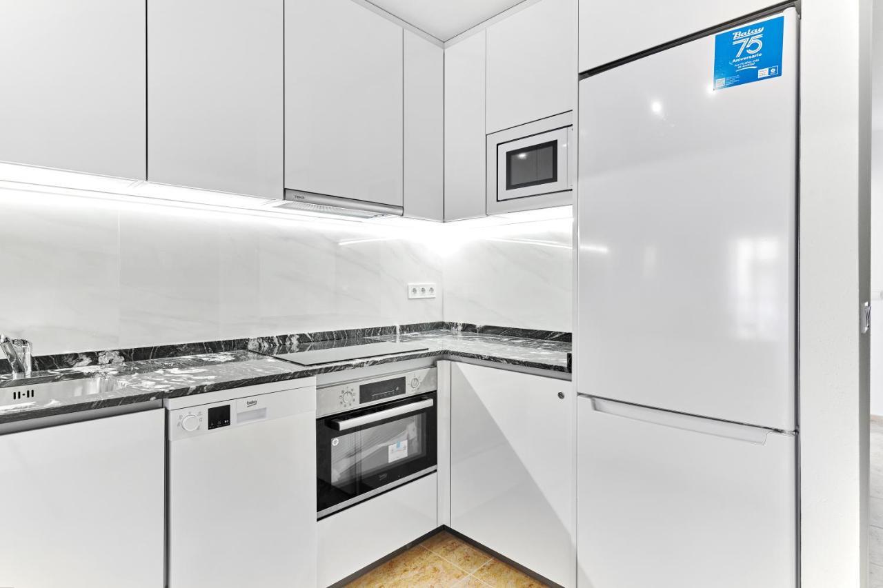 Cozy Apartment Near Playa Del Cura In Торевьиа Экстерьер фото