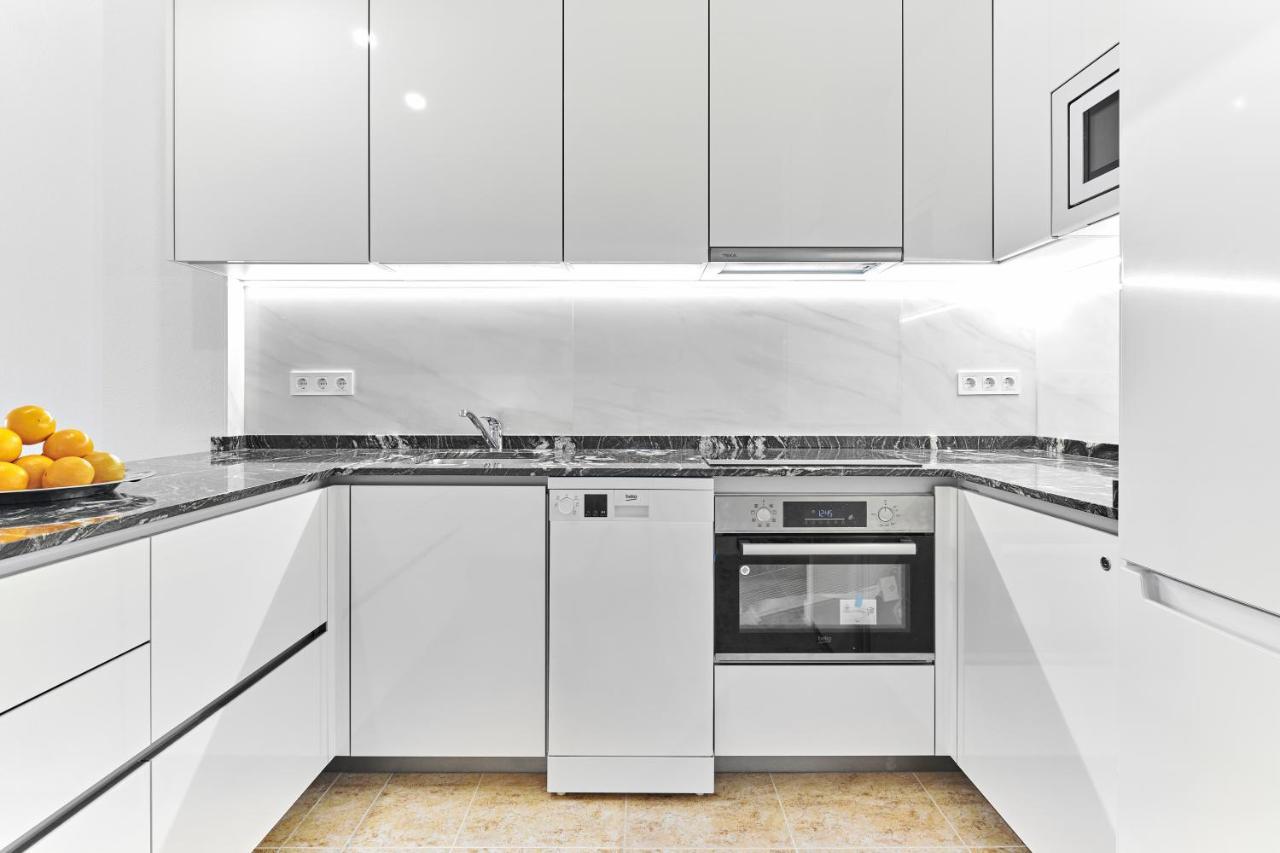 Cozy Apartment Near Playa Del Cura In Торевьиа Экстерьер фото