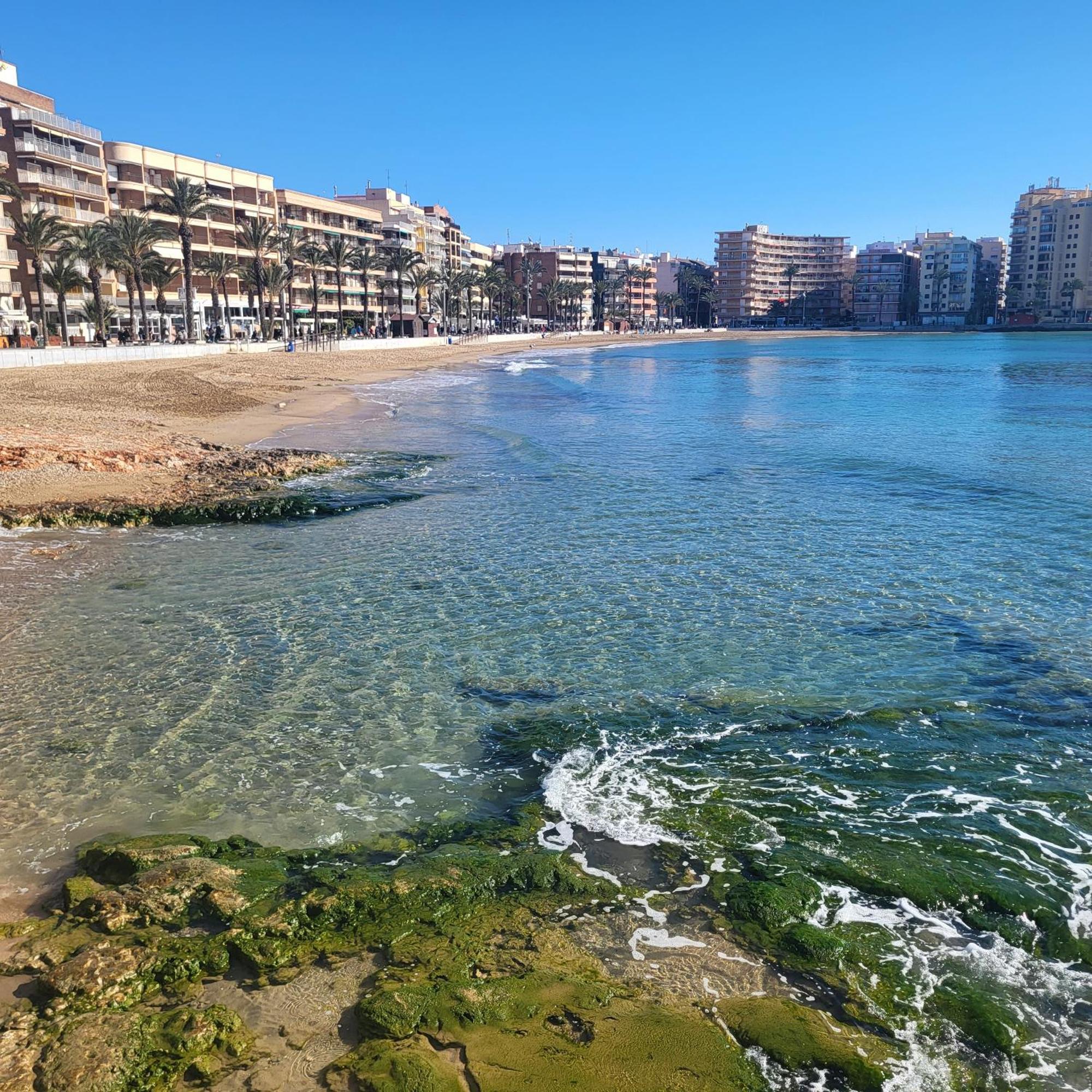 Cozy Apartment Near Playa Del Cura In Торевьиа Экстерьер фото